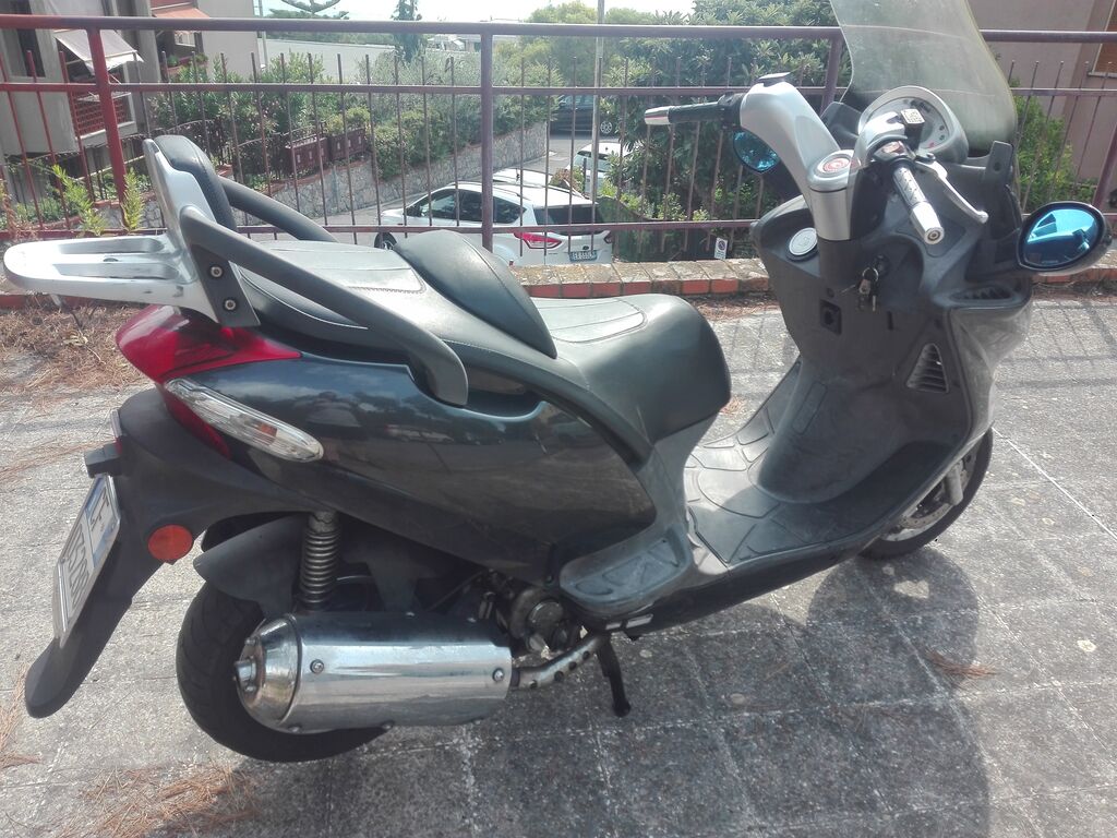 4336724  KYMCO Grand Dink 250 Grigio